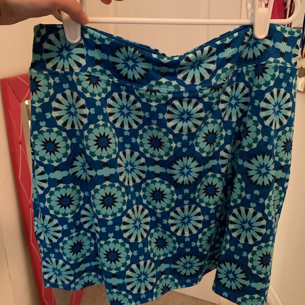 Skirt!